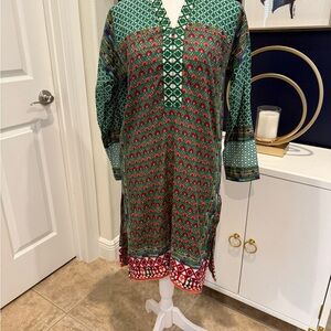 Beautiful embroidered Kurts. Green and Red Patterned. Size 10
